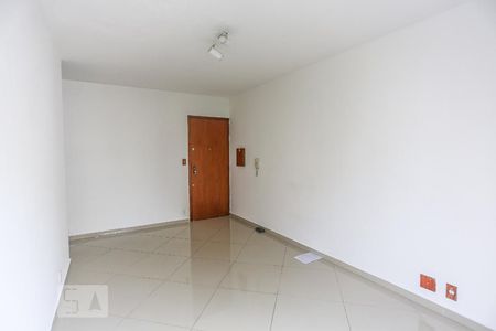 Sala de Estar de apartamento para alugar com 2 quartos, 60m² em Cidade São Francisco, São Paulo