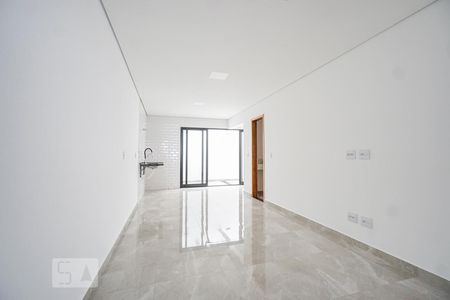 Sala e cozinha de casa à venda com 3 quartos, 110m² em Vila Carrão, São Paulo