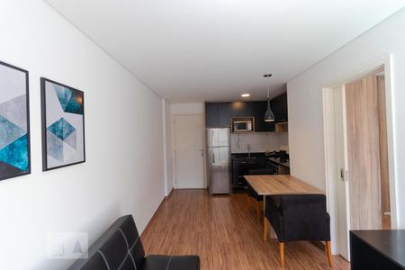 Sala e Cozinha de apartamento para alugar com 1 quarto, 40m² em Cambuí, Campinas