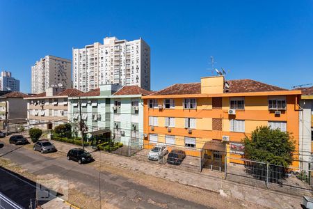 Vista de apartamento à venda com 2 quartos, 60m² em São Sebastião, Porto Alegre