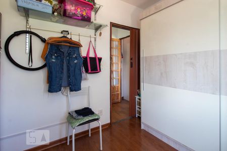 Quarto 2 de apartamento à venda com 2 quartos, 46m² em Cristal, Porto Alegre