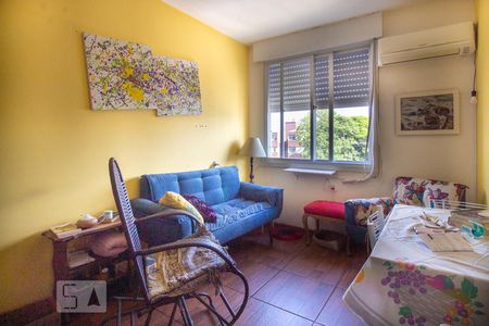 Sala de apartamento à venda com 2 quartos, 46m² em Cristal, Porto Alegre