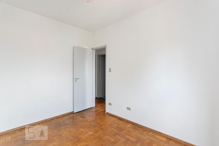 Quarto 1 de apartamento para alugar com 2 quartos, 43m² em Sumarezinho, São Paulo