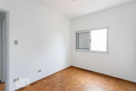 Quarto 1 de apartamento para alugar com 2 quartos, 43m² em Sumarezinho, São Paulo