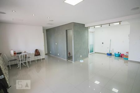 Sala de apartamento para alugar com 2 quartos, 80m² em Vila Sônia, São Paulo