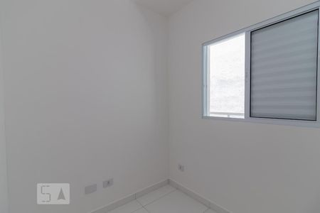 Quarto 1 de apartamento para alugar com 2 quartos, 36m² em Vila Antonieta, São Paulo