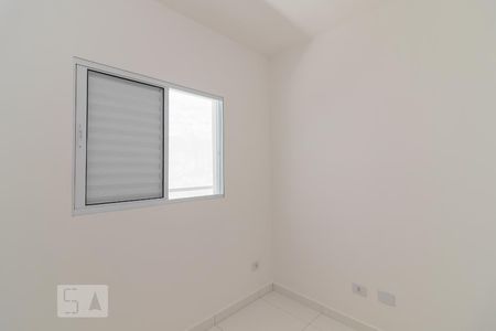 Quarto 1 de apartamento para alugar com 2 quartos, 36m² em Vila Antonieta, São Paulo