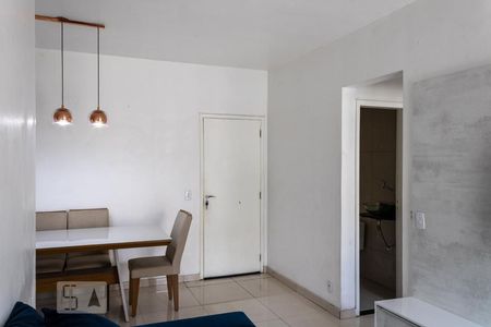 Sala de apartamento para alugar com 3 quartos, 73m² em Campo Grande, Rio de Janeiro