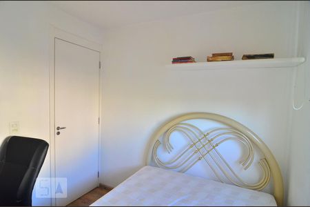 Quarto 1 de apartamento à venda com 2 quartos, 47m² em Mato Grande, Canoas