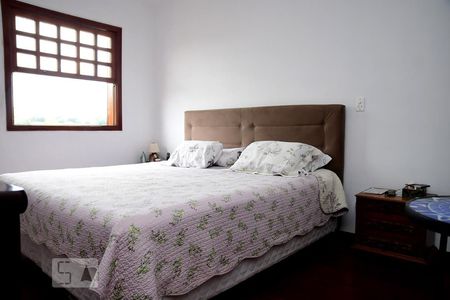 Quarto 1 de casa de condomínio para alugar com 4 quartos, 265m² em Jardim da Gloria, Cotia