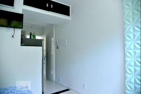 Quarto/sala de kitnet/studio para alugar com 1 quarto, 15m² em Itararé, São Vicente