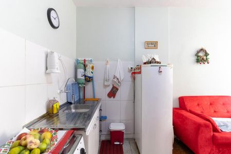 Cozinha de kitnet/studio à venda com 1 quarto, 28m² em Liberdade, São Paulo