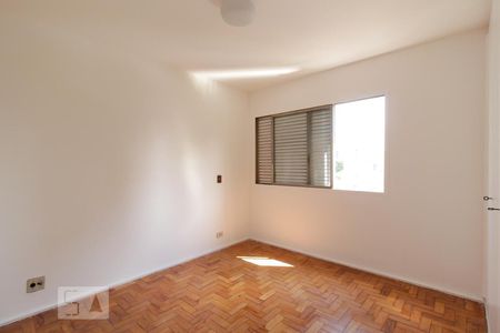 Suíte de apartamento para alugar com 3 quartos, 104m² em Vila Olímpia, São Paulo