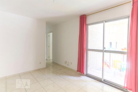 Sala de estar de apartamento para alugar com 3 quartos, 59m² em Planalto, São Bernardo do Campo