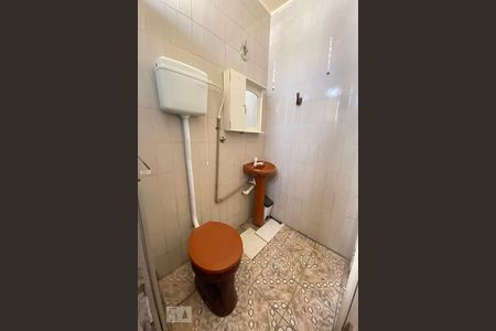 Banheiro de kitnet/studio à venda com 1 quarto, 24m² em Centro, São Leopoldo