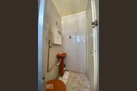 Banheiro de kitnet/studio à venda com 1 quarto, 24m² em Centro, São Leopoldo