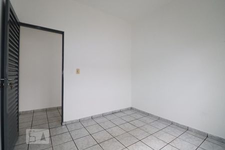 Quarto 1 de casa para alugar com 3 quartos, 130m² em Jardim Balneário Meia Ponte, Goiânia