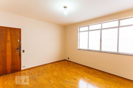 Sala 1 de apartamento para alugar com 3 quartos, 136m² em Santa Efigênia, Belo Horizonte