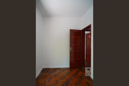 Quarto 2 de casa para alugar com 3 quartos, 150m² em Passo da Areia, Porto Alegre