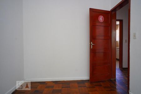 Quarto 1 de casa para alugar com 3 quartos, 150m² em Passo da Areia, Porto Alegre