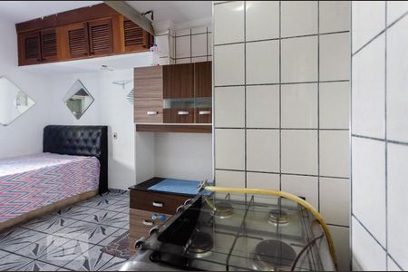 Cozinha de kitnet/studio para alugar com 1 quarto, 36m² em Embaré, Santos