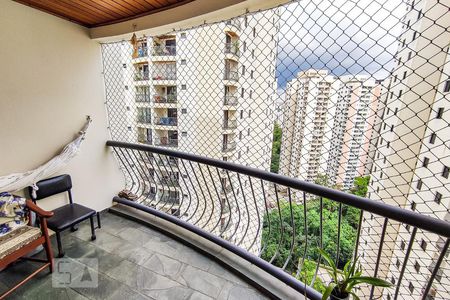 Varanda de apartamento à venda com 3 quartos, 113m² em Chácara Agrindus, Taboão da Serra