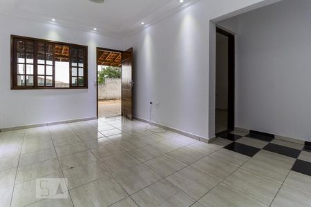 Sala de casa para alugar com 3 quartos, 85m² em Jardim Santos Dumont I, Mogi das Cruzes