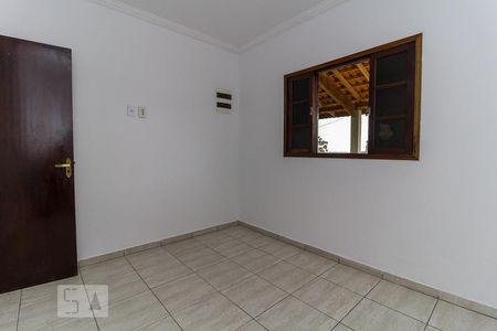 Quarto 1 de casa para alugar com 3 quartos, 85m² em Jardim Santos Dumont I, Mogi das Cruzes