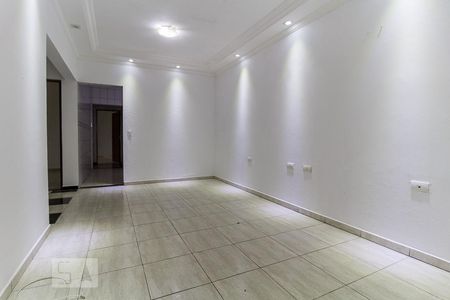 Sala de casa para alugar com 3 quartos, 85m² em Jardim Santos Dumont I, Mogi das Cruzes