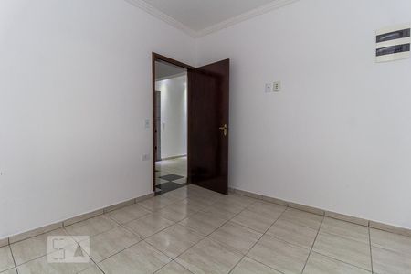 Quarto 1 de casa para alugar com 3 quartos, 85m² em Jardim Santos Dumont I, Mogi das Cruzes