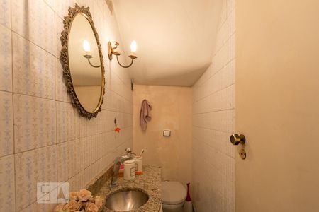 Lavabo de casa à venda com 4 quartos, 200m² em Campo Belo, São Paulo