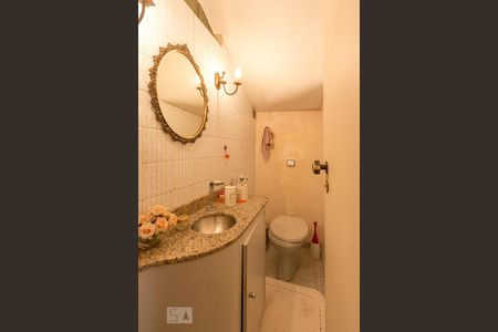 Lavabo de casa à venda com 4 quartos, 200m² em Campo Belo, São Paulo