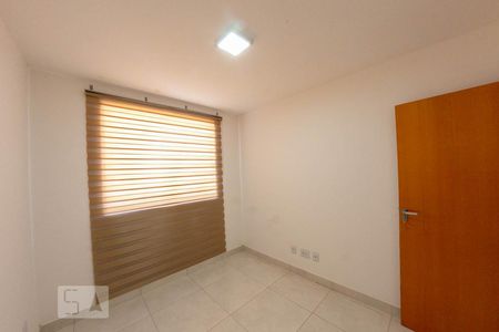 Quarto 2 de apartamento para alugar com 2 quartos, 55m² em Ouro Preto, Belo Horizonte