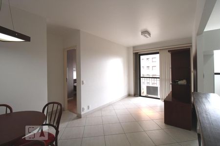 Sala de apartamento para alugar com 1 quarto, 50m² em Cambuí, Campinas