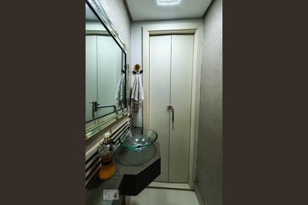 Lavabo de casa à venda com 3 quartos, 200m² em Vila Nair, São Paulo