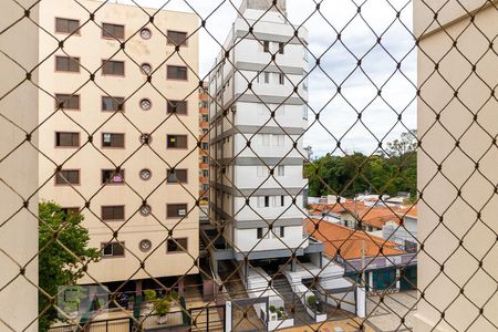 Vista da sacada de apartamento à venda com 2 quartos, 70m² em Cambuí, Campinas