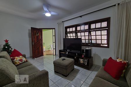 Sala de casa para alugar com 3 quartos, 130m² em Parque dos Eucaliptos, Sorocaba