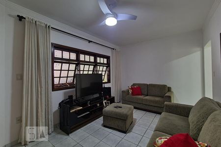 Sala de casa para alugar com 3 quartos, 130m² em Parque dos Eucaliptos, Sorocaba