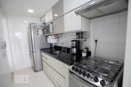 Cozinha de apartamento para alugar com 2 quartos, 82m² em Jacarepaguá, Rio de Janeiro