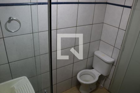Banheiro de kitnet/studio para alugar com 1 quarto, 35m² em Setor Central, Goiânia