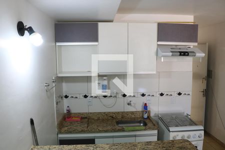 Cozinha de kitnet/studio para alugar com 1 quarto, 35m² em Setor Central, Goiânia