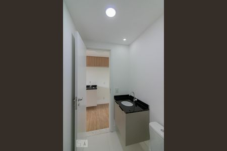 Banheiro de kitnet/studio à venda com 1 quarto, 30m² em Indianópolis, São Paulo