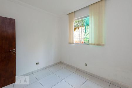 Quarto 1 de casa de condomínio para alugar com 3 quartos, 90m² em Canaã, Belo Horizonte