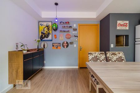 Sala de apartamento à venda com 2 quartos, 60m² em Teresópolis, Porto Alegre