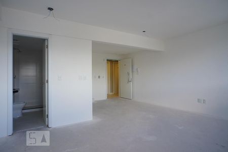 Sala/Quarto de apartamento à venda com 1 quarto, 41m² em Auxiliadora, Porto Alegre