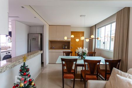 Sala de apartamento à venda com 3 quartos, 75m² em Sagrada Família, Belo Horizonte