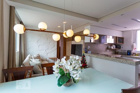 Sala de apartamento à venda com 3 quartos, 75m² em Sagrada Família, Belo Horizonte