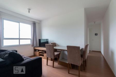 Sala de apartamento para alugar com 2 quartos, 46m² em Colônia , São Paulo