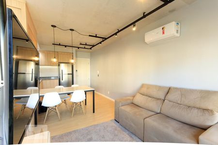 Sala de kitnet/studio para alugar com 1 quarto, 38m² em Partenon, Porto Alegre