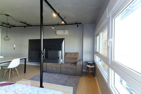 Quarto de kitnet/studio para alugar com 1 quarto, 38m² em Partenon, Porto Alegre